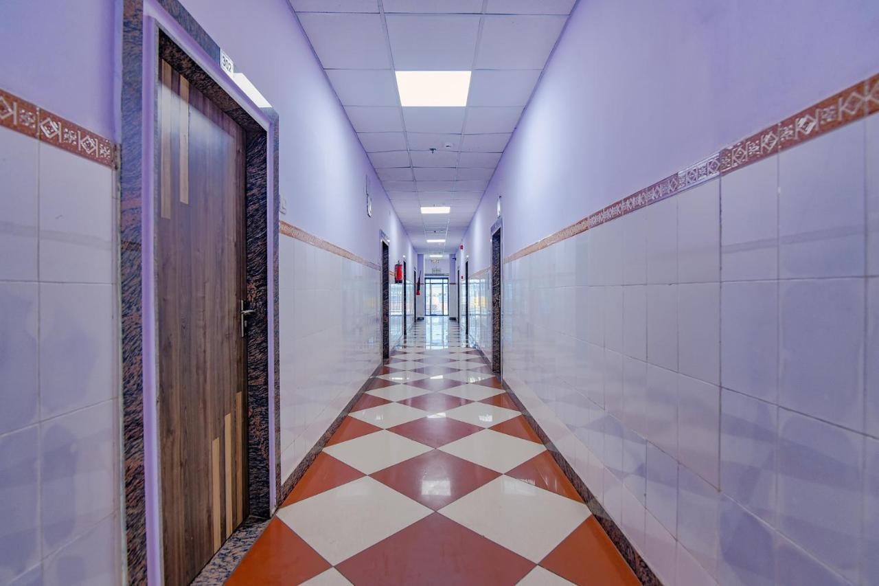 בובנשוואר Fabhotel New Central מראה חיצוני תמונה