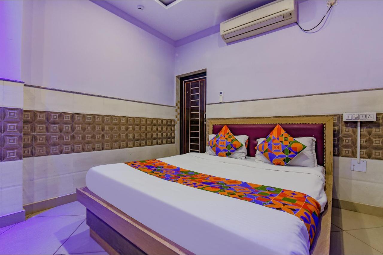 בובנשוואר Fabhotel New Central מראה חיצוני תמונה