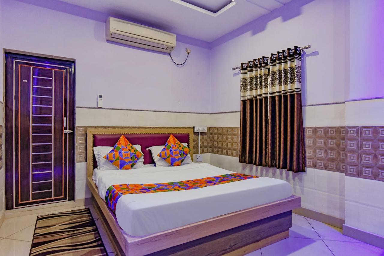 בובנשוואר Fabhotel New Central מראה חיצוני תמונה